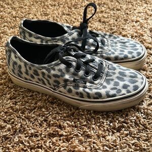 Vans Women's Leopard Print Sneakers Size 6